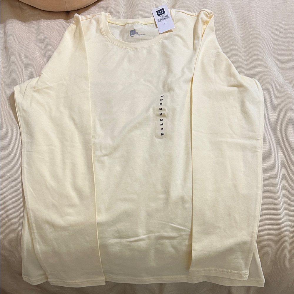 GAP Cream Long Sleeve Tee